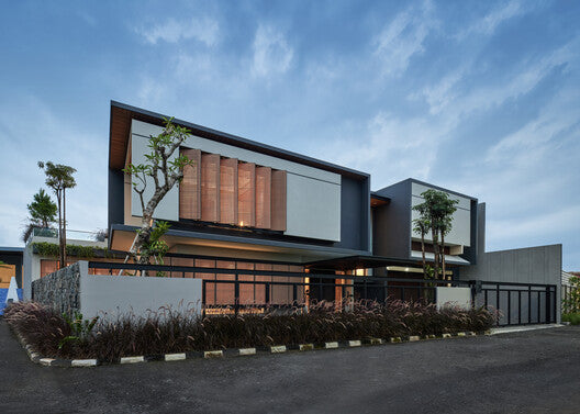 Desain Custom